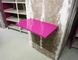 Accessoire tablette abattante fixée au mur pour rayonnage archives et salle d'archives