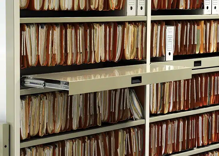 Accessoire tablette coulissante pour rayonnage archives