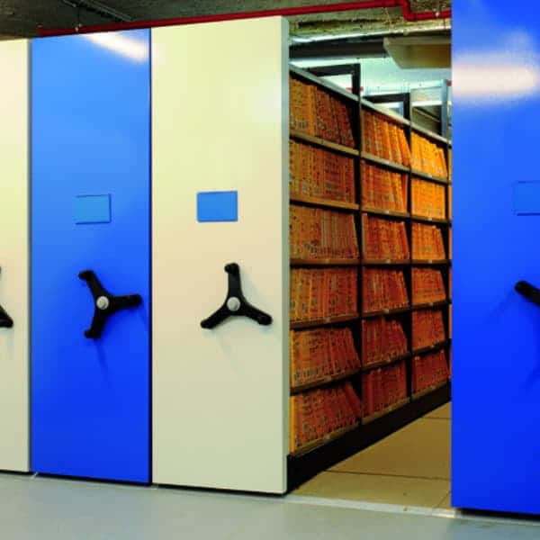 armoire-bureau-mobile-profiltol-facade-lisse-dossiers-verticaux