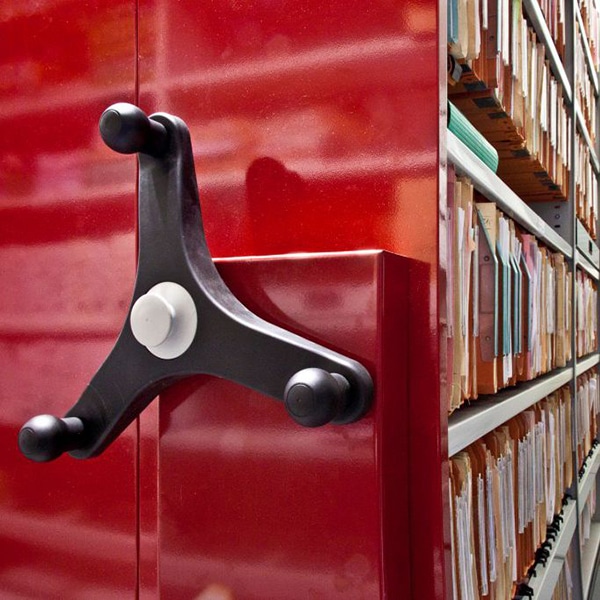 centre-impots-volant-rayonnage-mobile-1