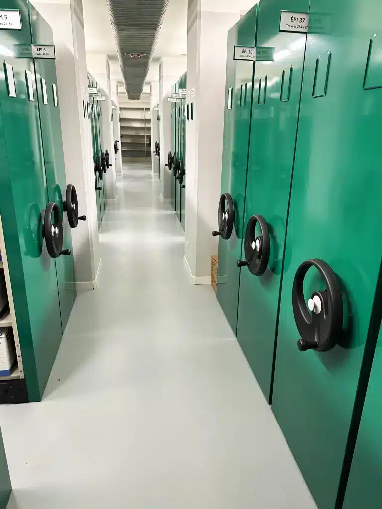 Rayonnages mobiles pour archives PROFILROL par FERALP, fabrication française