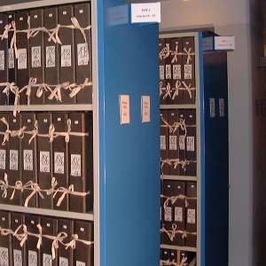 Rayonnage archives tole double peau et tablettes métalliques epoxy, pour minutiers, profilbib.